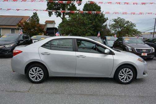 Classic Silver Metallic 2019 Toyota Corolla LE