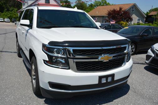 White 2019 Chevrolet Suburban LT
