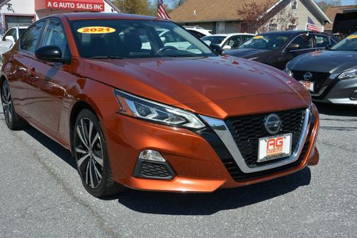 Orange 2021 Nissan Altima SR FWD