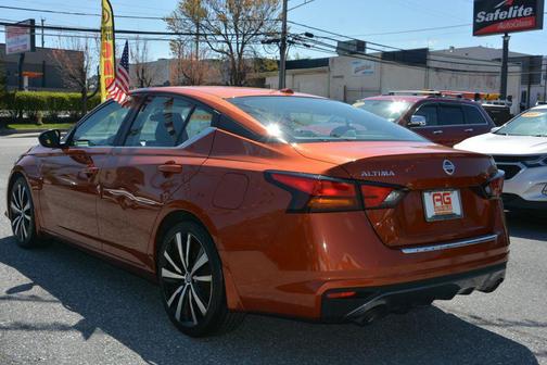 Orange 2021 Nissan Altima SR FWD