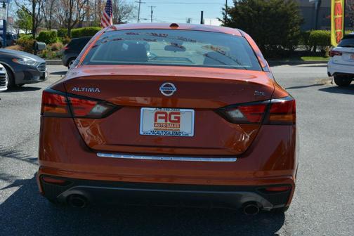 Orange 2021 Nissan Altima SR FWD