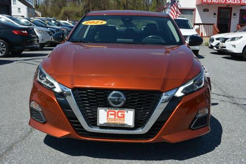 Orange 2021 Nissan Altima SR FWD