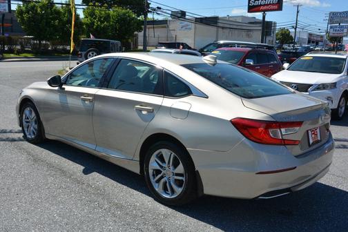 Gold 2018 Honda Accord LX