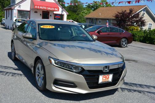 Gold 2018 Honda Accord LX
