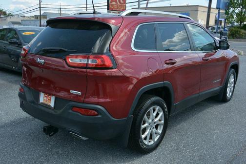 Burgundy 2017 Jeep Cherokee Sport