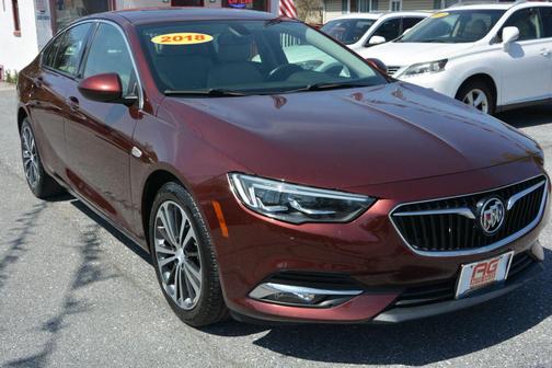 2018 Buick Regal Sportback Essence