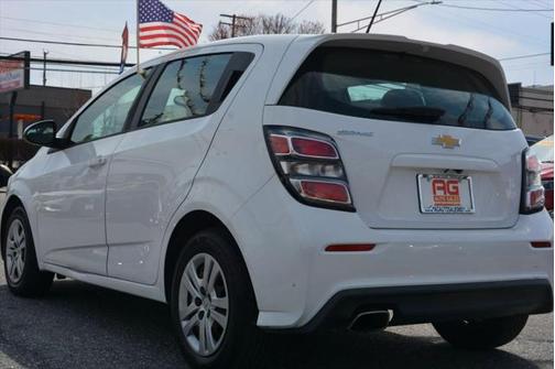 2017 Chevrolet Sonic LT
