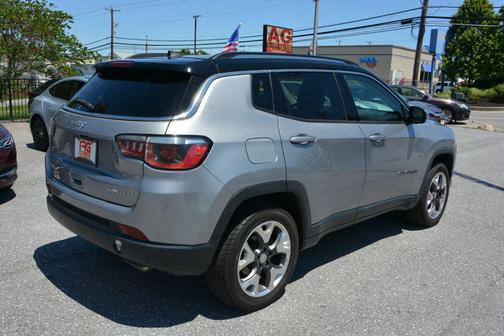 Silver 2018 Jeep Compass Limited
