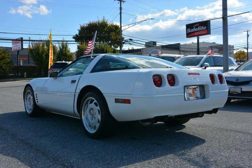 1991 Chevrolet Corvette Base