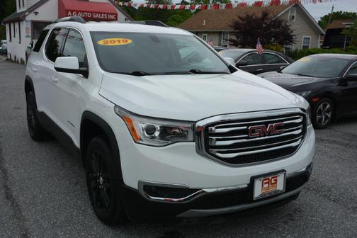 White 2019 GMC Acadia SLT-1