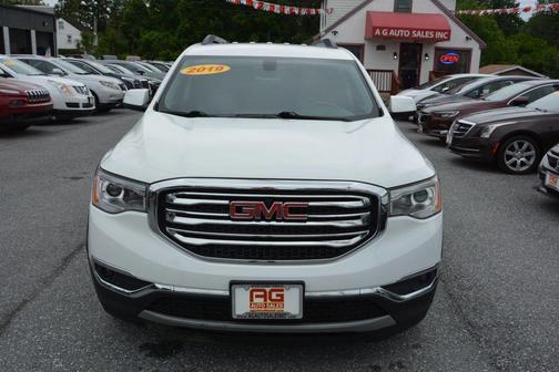 White 2019 GMC Acadia SLT-1