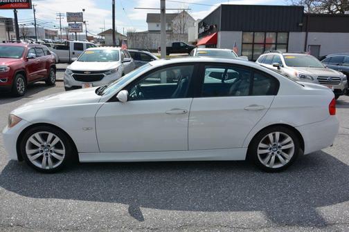 2006 BMW 325 325i Sedan 4D
