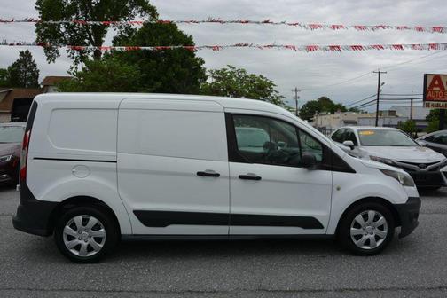 White 2015 Ford Transit Connect XL