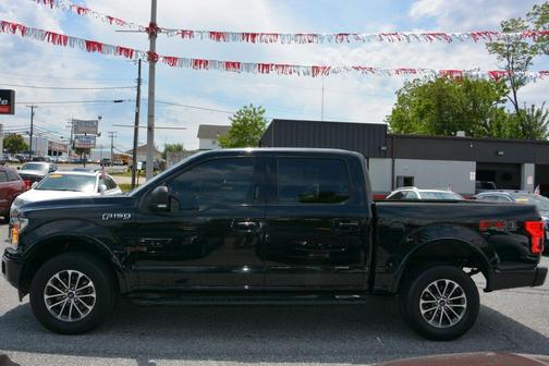 Black 2019 Ford F-150 XLT