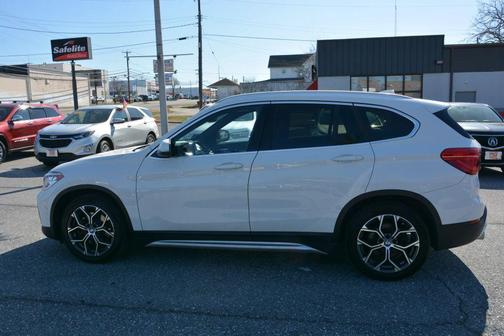 White 2021 BMW X1 xDrive28i