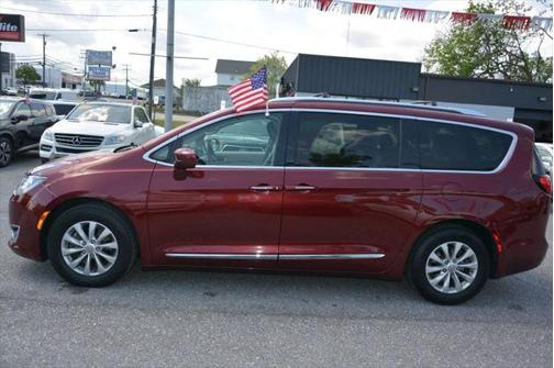 2018 Chrysler Pacifica Touring-L Plus