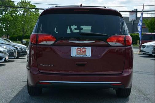 2018 Chrysler Pacifica Touring-L Plus