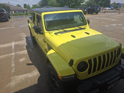 2023 Jeep Gladiator Sport