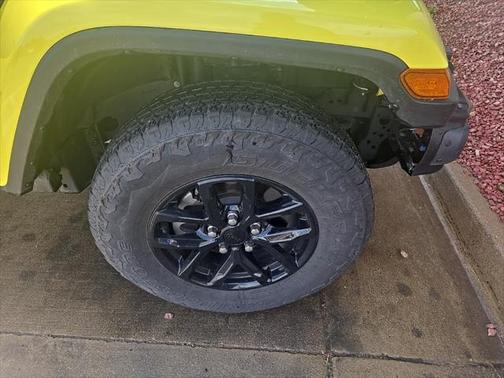 2023 Jeep Gladiator Sport