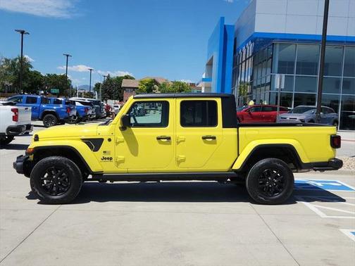 2023 Jeep Gladiator Sport