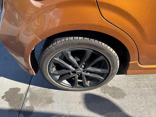 2017 Chevrolet Sonic LT