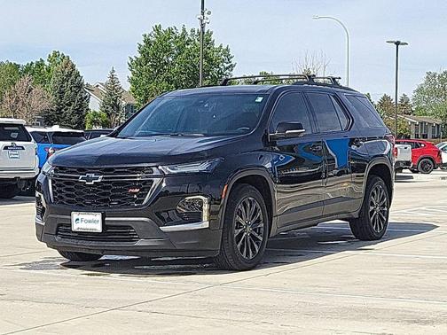 Mosaic Black Metallic 2023 Chevrolet Traverse RS