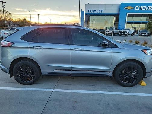 2024 Ford Edge SE