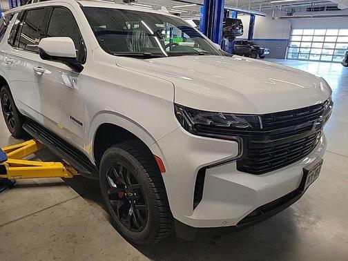2023 Chevrolet Tahoe 4WD RST