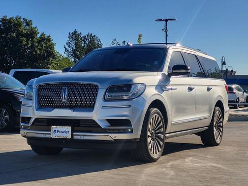 Ingot Silver 2019 Lincoln Navigator L Reserve
