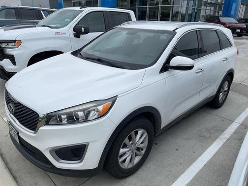 2018 Kia Sorento LX