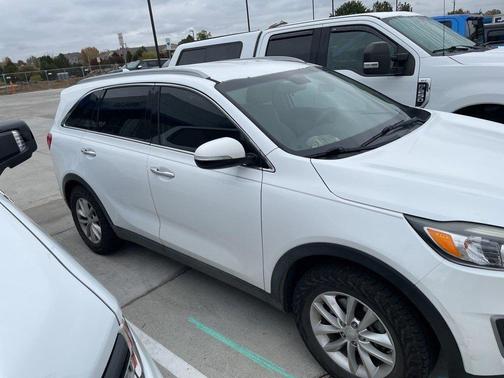 2018 Kia Sorento LX