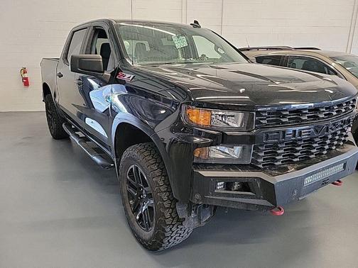 Black 2021 Chevrolet Silverado 1500 Custom Trail Boss