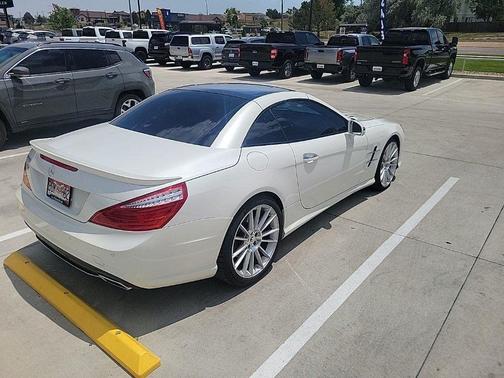 White 2013 Mercedes-Benz SL-Class SL 550