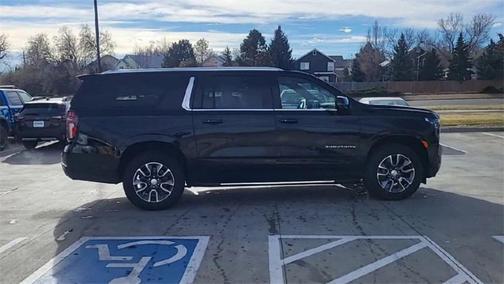 2022 Chevrolet Suburban LT