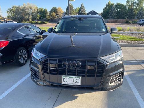 2023 Audi Q7 45 Premium Plus