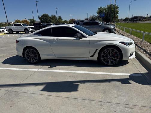 2022 INFINITI Q60 3.0t Red Sport 400