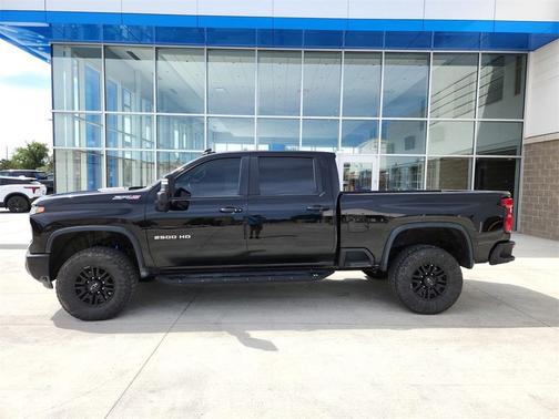 2024 Chevrolet Silverado 2500 4WD Crew Cab Standard Bed ZR2