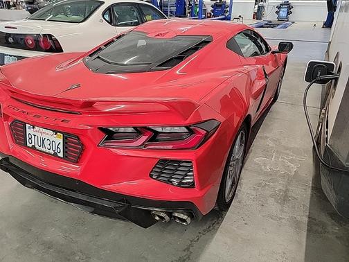 2020 Chevrolet Corvette Stingray w/2LT
