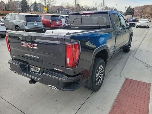 2023 GMC Sierra 1500 AT4