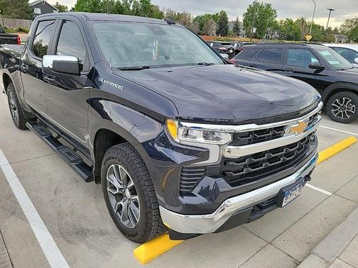 Dark Ash Metallic 2024 Chevrolet Silverado 1500 LT