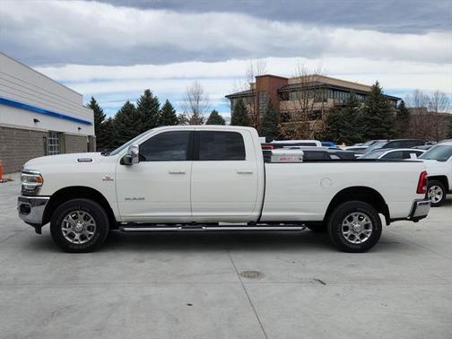 2024 RAM 3500 Laramie Crew Cab 4x4 8' Box