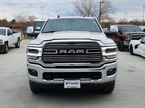 2024 RAM 3500 Laramie Crew Cab 4x4 8' Box