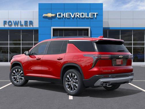 Radiant Red Tintcoat 2026 Chevrolet Traverse LT