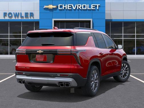 Radiant Red Tintcoat 2026 Chevrolet Traverse LT