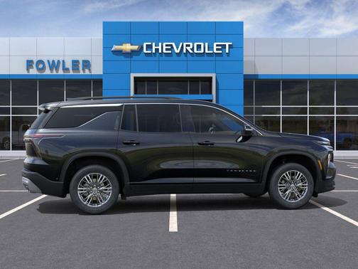 Mosaic Black Metallic 2026 Chevrolet Traverse LT