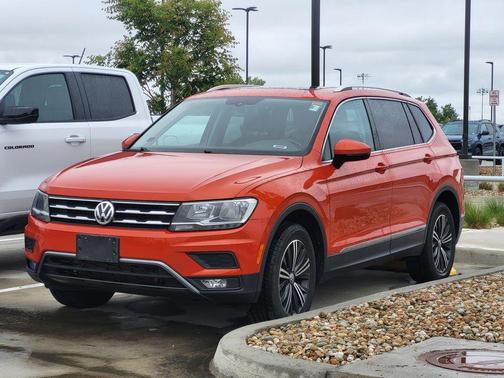 Habanero Orange Metallic 2018 Volkswagen Tiguan 2.0T SEL