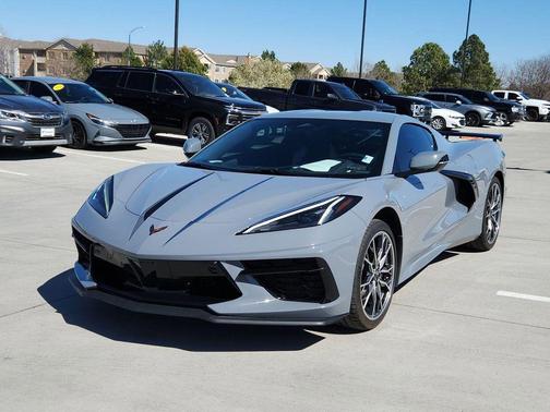 2025 Chevrolet Corvette Stingray w/2LT