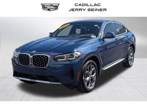 2025 BMW X4 xDrive30i