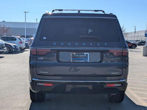 2022 Jeep Wagoneer Series II 4x4