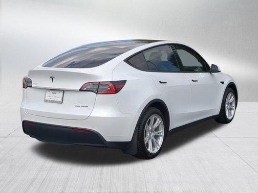 2021 Tesla Model Y Long Range Dual Motor All-Wheel Drive